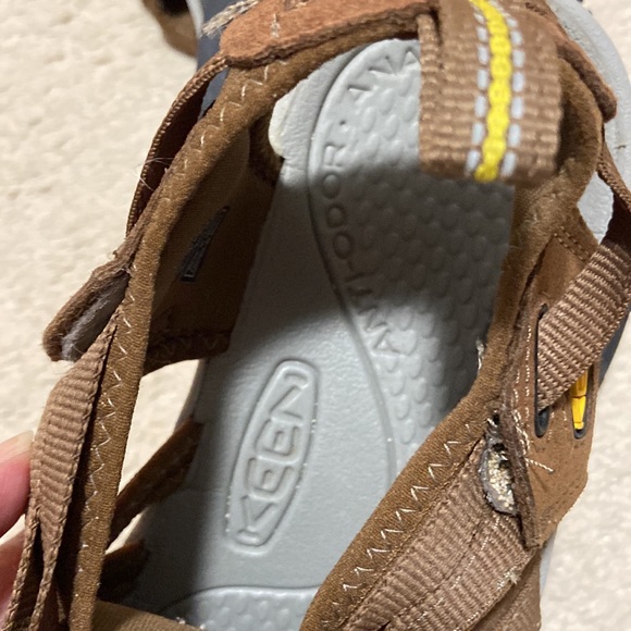 Keen brown comfy sandals - Picture 6 of 9